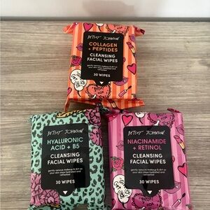 Betsey Johnson Facial Wipes